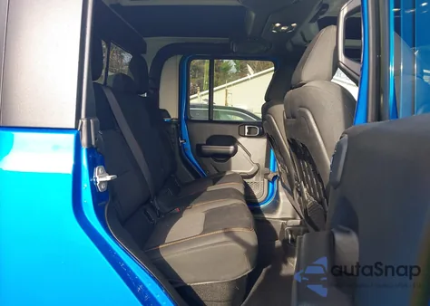 2021 Jeep Gladiator Mojave 4X4 z USA, uszkodzony, nr VIN 1C6JJTEGXML604241